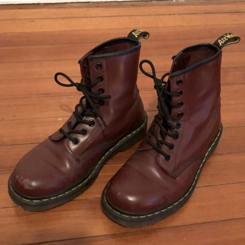 DOC MARTEN CHERRY RED BOOTS